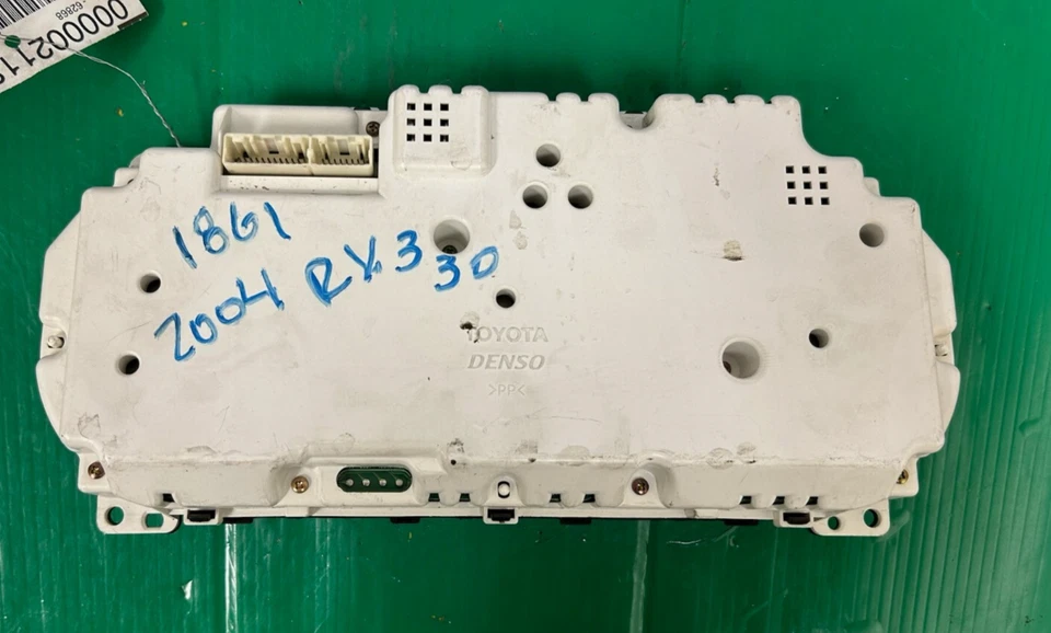 Cuadro de instrumentos velocímetro Lexus RX330 2004 196 k millas 83800-48130 Foto 2 de 3