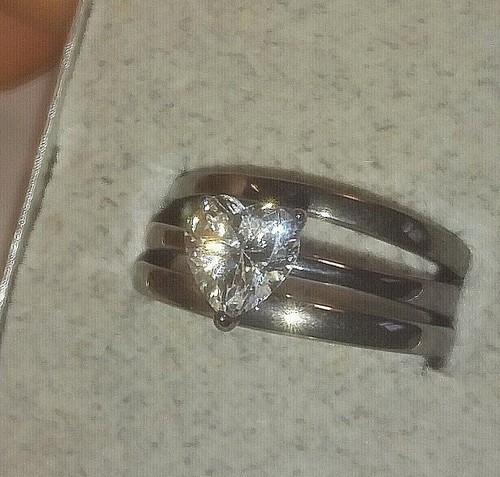 Herz cz schwarz Edelstahl Hochzeit Verlobung 3 Stück Ring Set US-Verkäufer - Bild 2 von 4