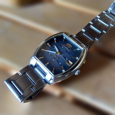 Orient Automatic Wristwatch / Vintage Style / Working Day Date Ready