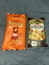 Trader Joes Thanksgiving Stuffing Seasoned 5 Oz Popcorn & 6 Oz Kettle Chips Set