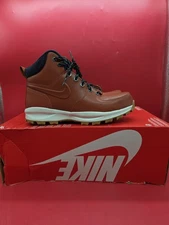 Size 10 - Nike Manoa Leather SE Rugged Orange