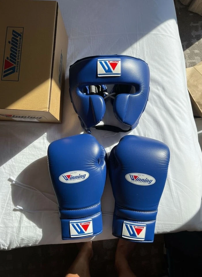 Winning Boxing Set – Gloves & Headgear All sizes all colors available - Image 3 of 3