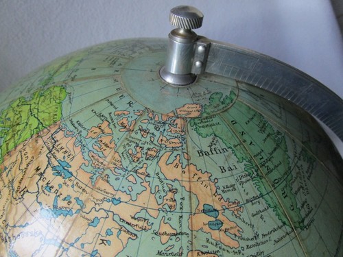 alter Erd-Globus 32cm hoher Holzfuß Deutsche Buchgemeinschaft Koch´s Berlin RAR - Bild 2 von 12