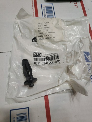 NEW MOPAR 2019-23 CHALLENGER 16-23 CHEROKEE 1/4