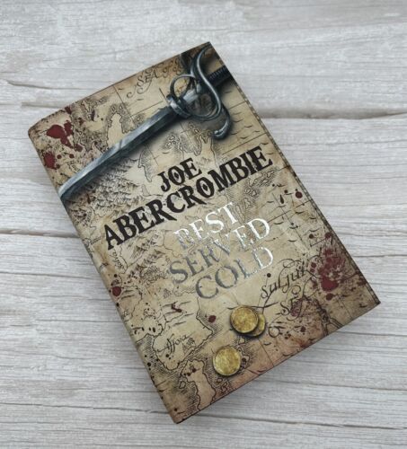 The Great Leveller Collection - Signed Numbered Broken Binding Joe Abercrombie - Foto 4 di 7