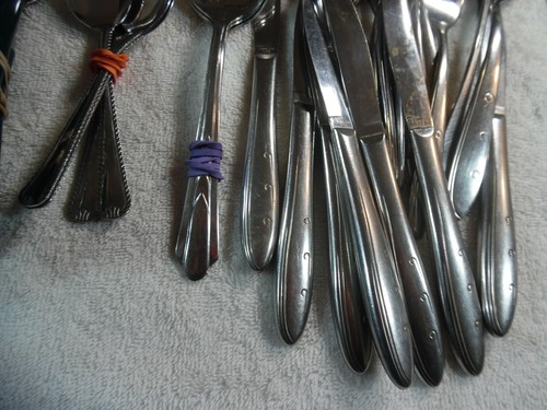 14 Pounds Stainless Flatware Vintage/Antique Crafts Jewelry 83-1A - Picture 9 of 12
