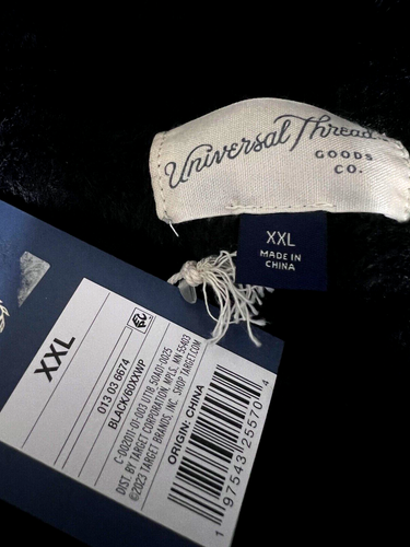 Universal Threads Womens SWEATER XXL Lush Black Fur Soft Pullover Quality NEW - Picture 2 of 13