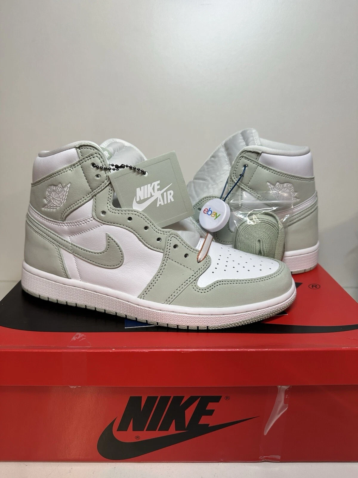 Nike Air Jordan 1 Retro High OG Seafoam UK 7.5 In Mano Venditore di fiducia
