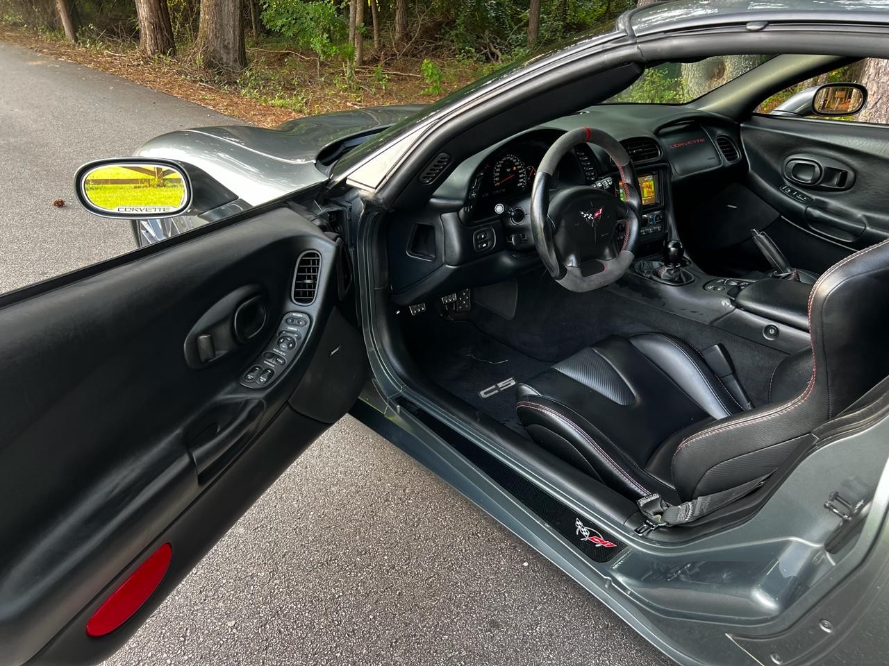 2004 Gray Chevrolet Corvette   | C5 Corvette Photo 10