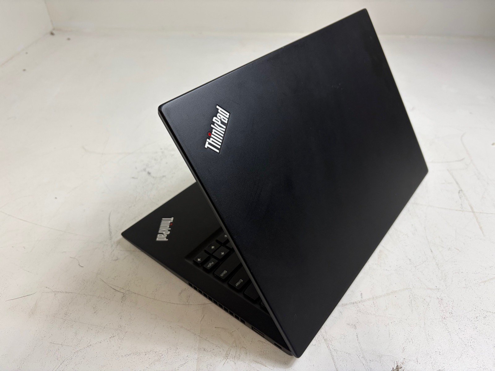 Lenovo ThinkPad T14s, 14-Inch Laptop, with AMD Ryzen 7 4000 Series, Windows 11 Pro