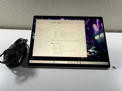 Microsoft Surface Pro 8 (1982) i5-1145G7 - 16GB RAM - 256GB 120Hz 