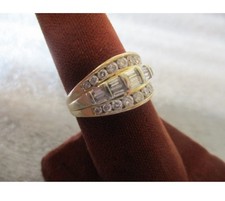 14K YELLOW GOLD ROUND BAGUETTE DIAMOND (28) RING VINTAGE -1.0ctw -6.26g -Sz 7.25