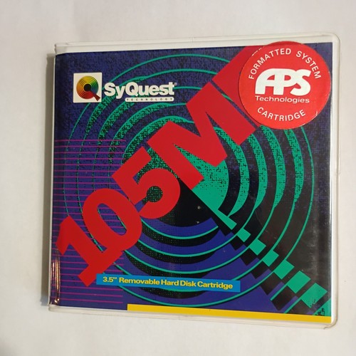 Vintage SyQuest SQ310 105MB Removable Disk Cartridge – 3.5″ Original Case
