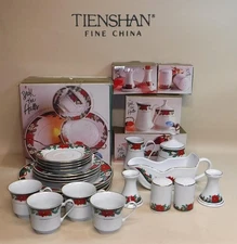 Tienshan Deck the Halls Dinnerware Set 23 Piece