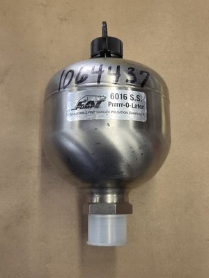 CAT Pumps 6016 Stainless Steel Pulsation Dampener 1'' NPT 02108260/342
