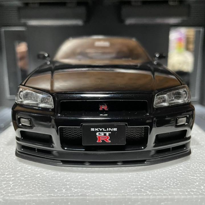 Mint/Boxed] AUTOart 1/18 Skyline GT-R R34 V-SPEC II [Not on