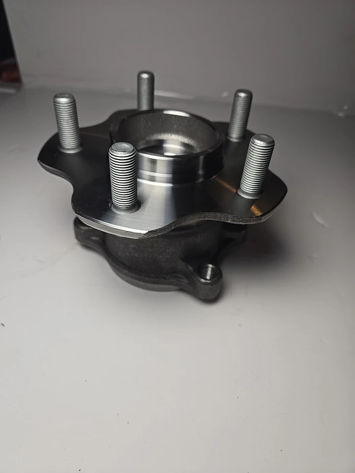 512373 Cojinete de rueda y buje Nissan Rogue Juke Foto 2 de 4