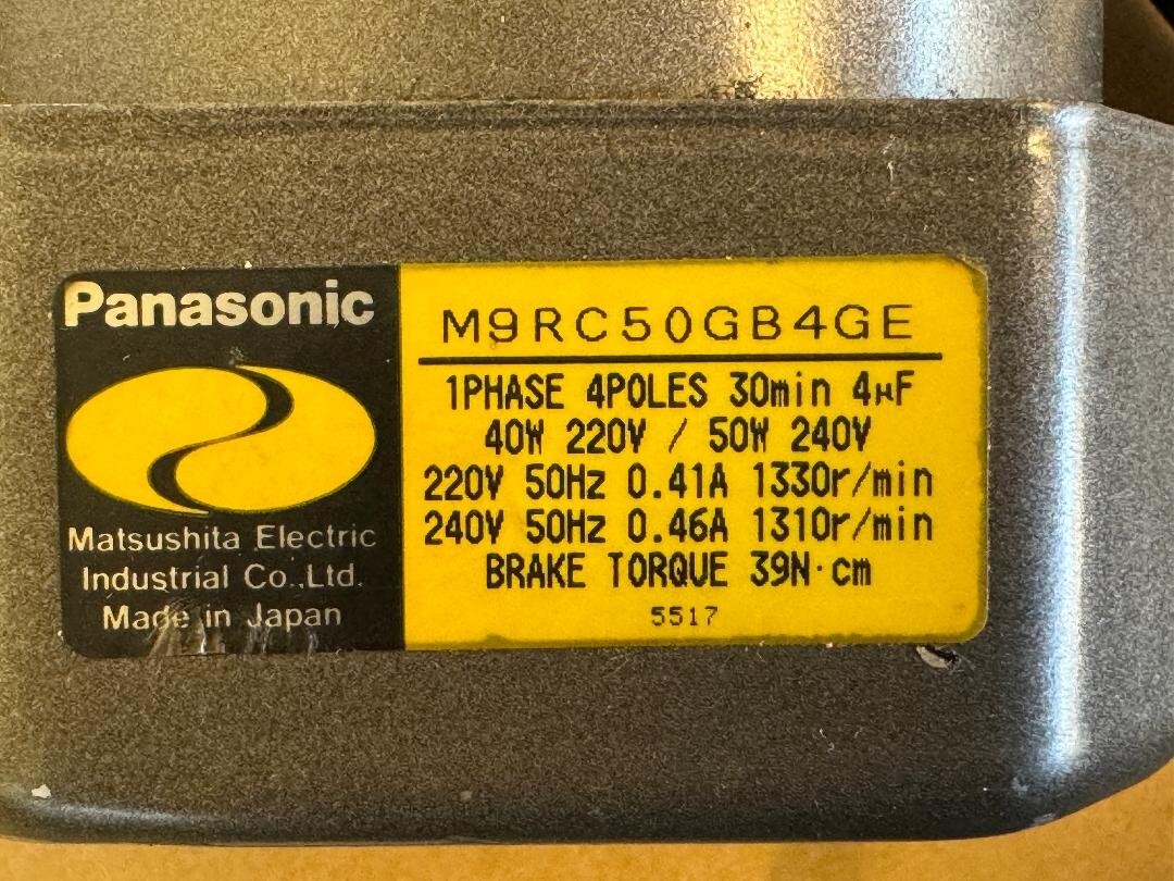 PANASONIC M9GC30B 5520 MOTOR GEAR HEAD W/ M9RC50GB4GE SERVO MOTOR