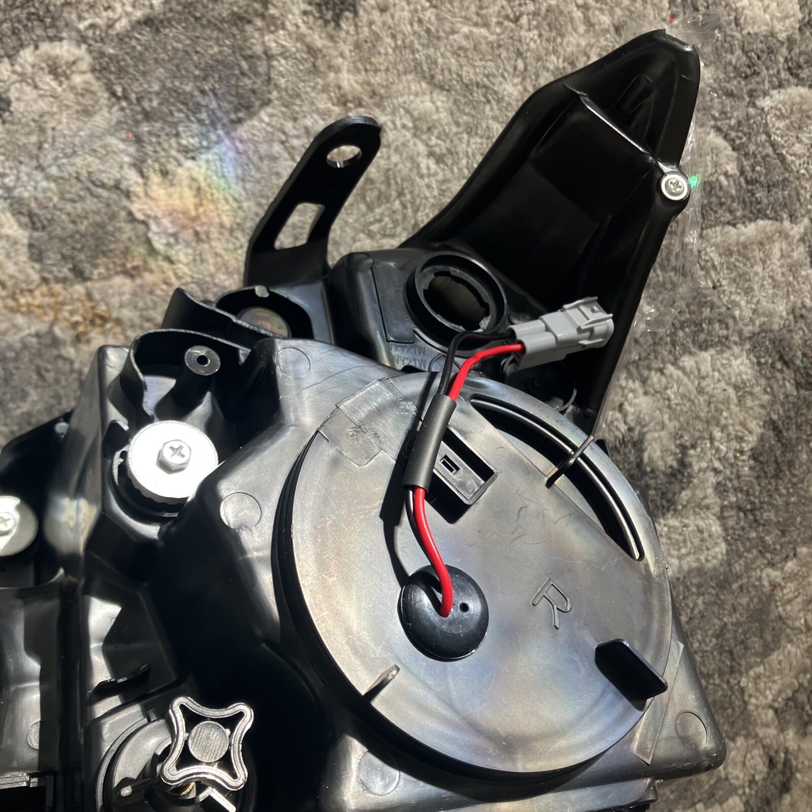 20042006 LEXUS RX330 Right Headlamp w/xenon (HID), w/o adaptive