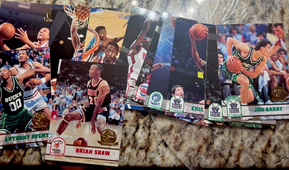 1993-94 NBA Hoops Gold Foil 5th Anniversary Partial Set of 85 NO Duplicates - Image 4 of 4