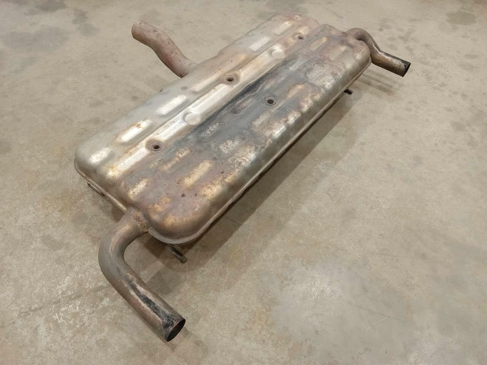 Silenciador de escape trasero Chryler 200 2015-2017 sedán 2,4 L genuino OEM 68143189AF Foto 4 de 4