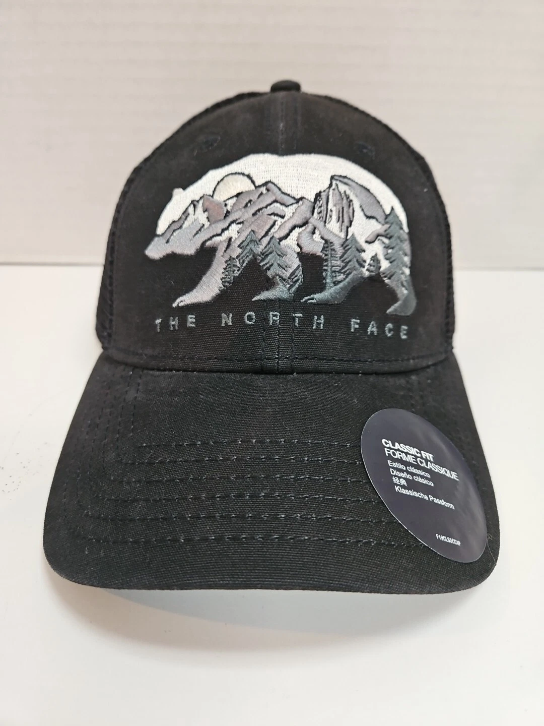 The North Face Embroidered Bear Trucker. Black.