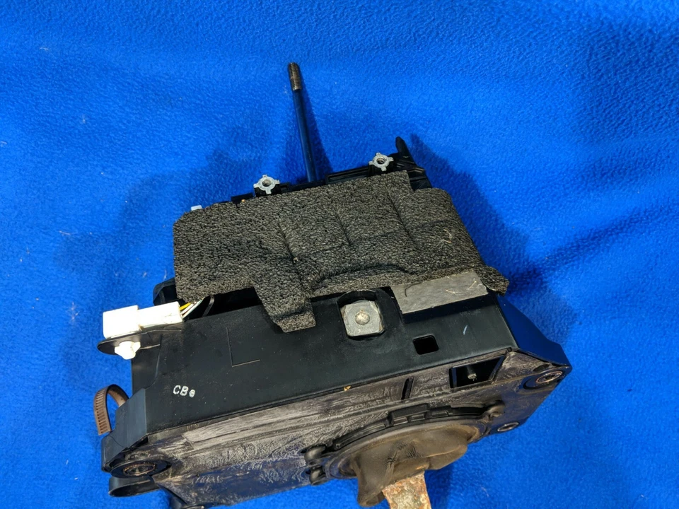 Lexus LS600H 2008-2010 palanca de cambios selectora de piso cambiador de marchas OEM Foto 4 de 4