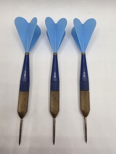 Vintage Dorwin Brass Darts Set - Made In England - Blue With White Case -