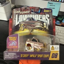 Car Tuned Lowrider Series 2 8  61 Chevy Impala Sport Coupe Glow LED Cartuned