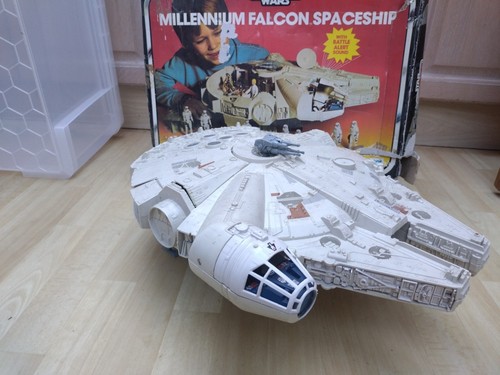 Star Wars ESB Millennium Falcon Palitoy Boxed - Picture 2 of 24