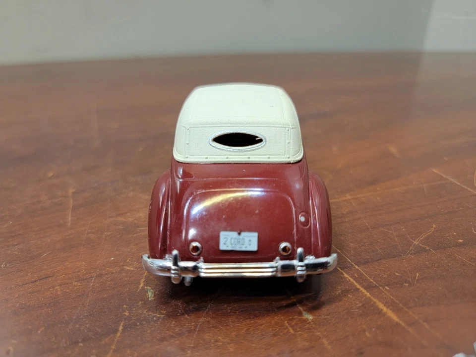 Franklin Mint 1937 Cord 812 Phaeton Coupe - Image 4 of 4
