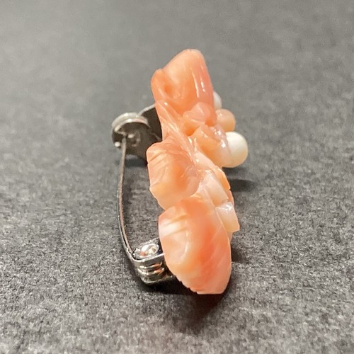 Vintage Brooch Natural Pink Coral Carved flower from Japan - Picture 13 of 20