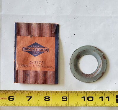 #ad Vintage NOS Briggs and Stratton Washer Clutch Retainer P# 220575 $4.00