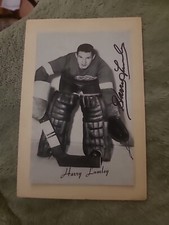 1944-1963 BEE HIVE NHL HOCKEY AUTOGRAPH CARD PHOTO DETROIT RED WINGS GOALIE HHOF