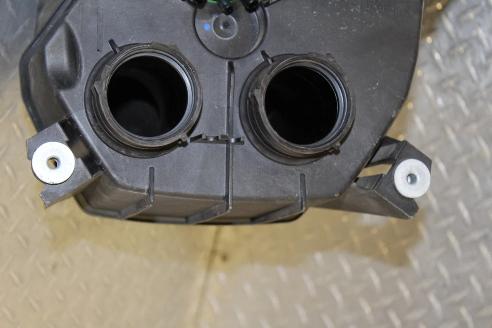 CAIXA DE FILTRO DE ENTRADA DE AR BMW F800ST ABS 2007 - Imagem 3 de 4