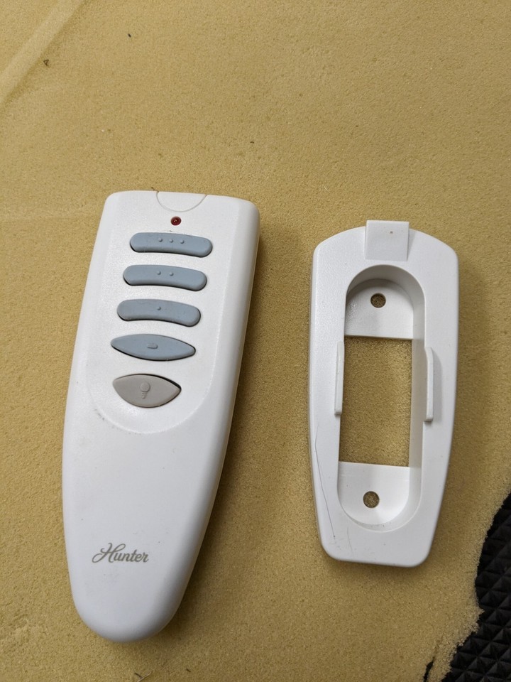 Hunter 8509502 OEM Original Ceiling Fan Replacement Remote Control bd2