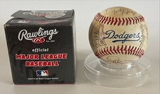 1992 LOS ANGELES DODGERS TEAM SIGNED (27) BASEBALL WITH OREL HERSHISER