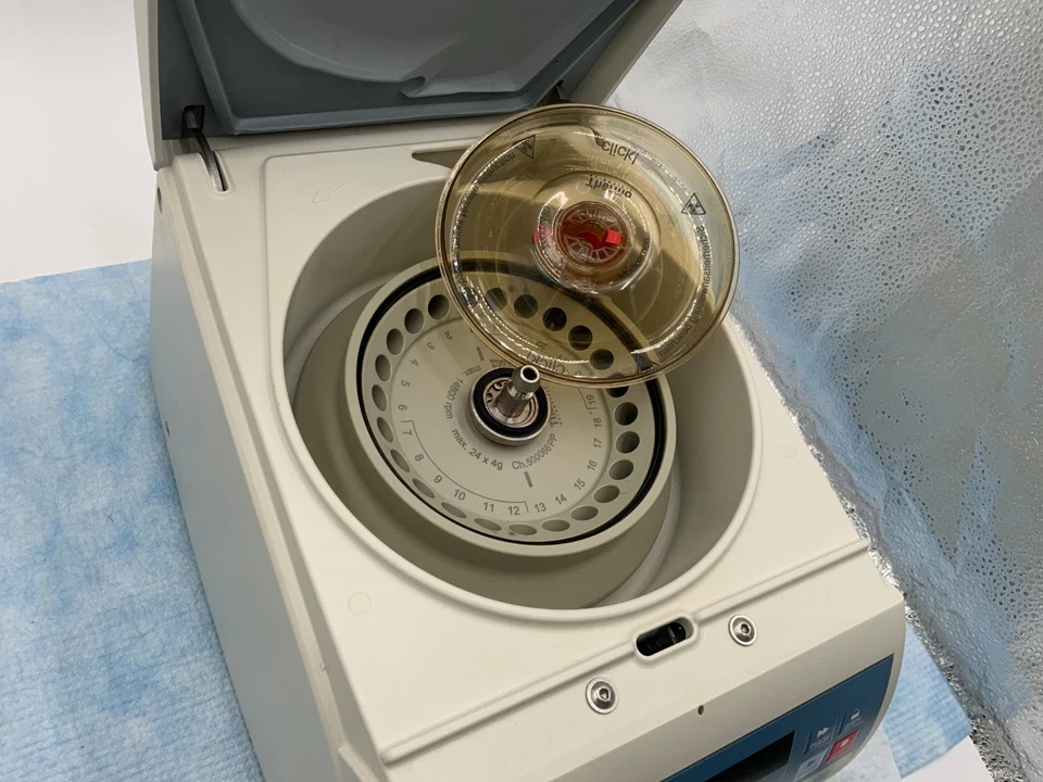 Centrifugadora Thermo PICO 21 Max 14800 rpm Ver Video Funcionamiento Suave Garantizado Foto 2 de 4