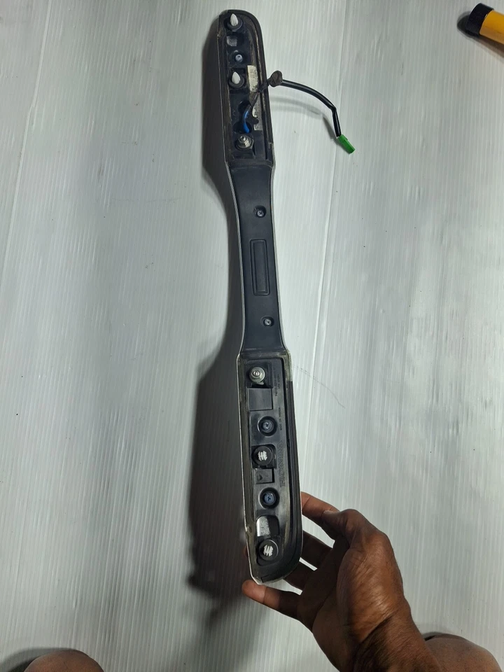 Honda Pilot 2009-2015 maletero puerta levadiza manija puerta levadiza plateada metálica Foto 4 de 4