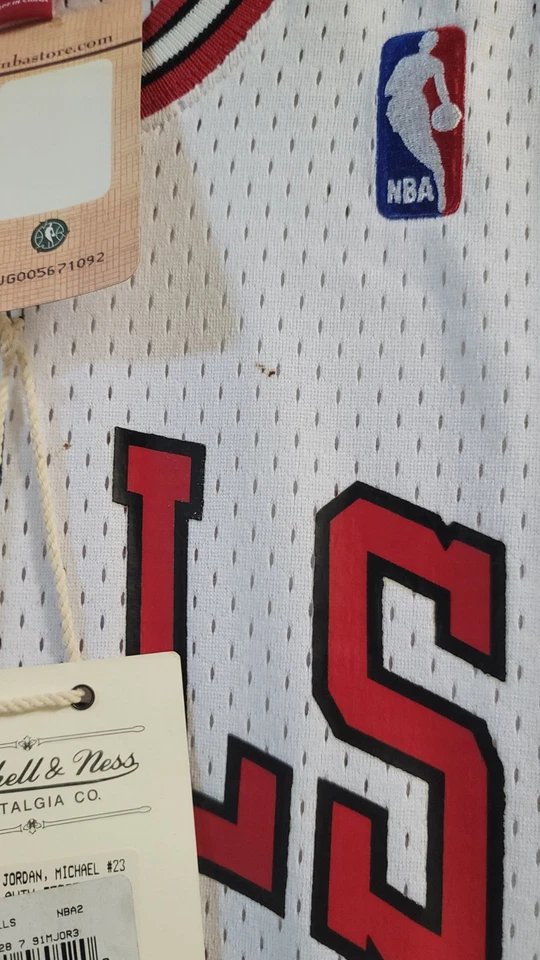 AUTÉNTICA CAMISETA MICHAEL JORDAN CHICAGO BULLS MITCHELL & NESS TALLA 56 (3XL) Foto 4 de 4