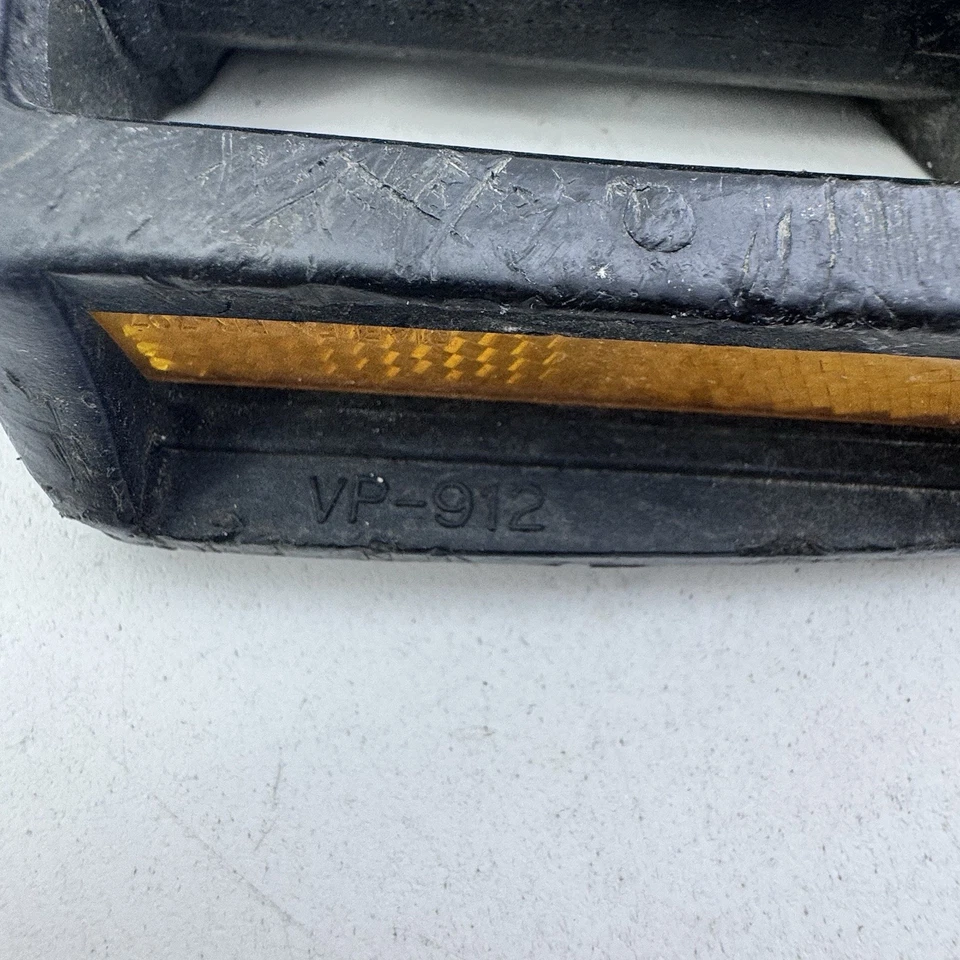 Pedales de Bicicleta GT BMX 1/2 Negro VP-912 Par Fuente Burbuja Plataforma Antigua Escuela A10 Foto 4 de 4