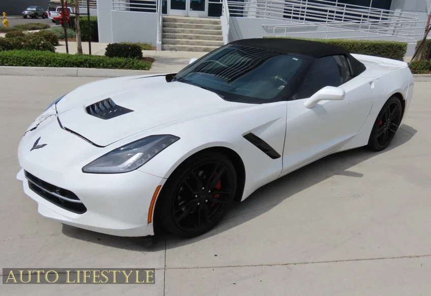 2017  Chevrolet Corvette   | C7 Corvette Photo 2