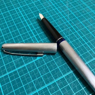 Pelikan SILVEXA Fountain Pen #2352