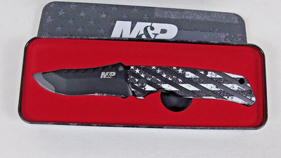 Smith & Wesson M&P American Patriot Folder Knife Black US Flag/Barbed Wire