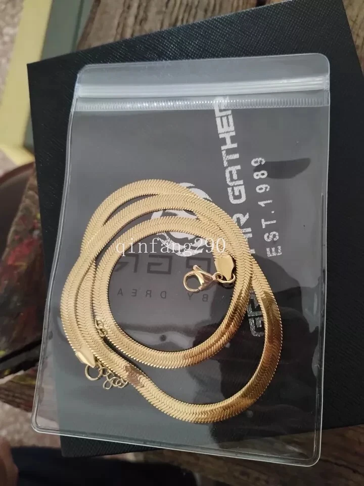 Collar de cadena de serpiente plana de 5,5 mm de oro amarillo macizo de 10K 20"- Foto 3 de 4