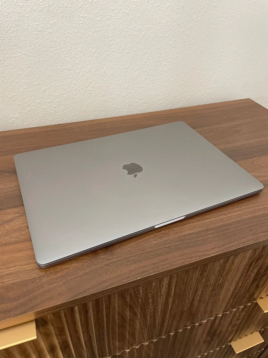 Apple MacBook Pro Intel Core i7 7th Gen. 1TB Hard Drive Laptops