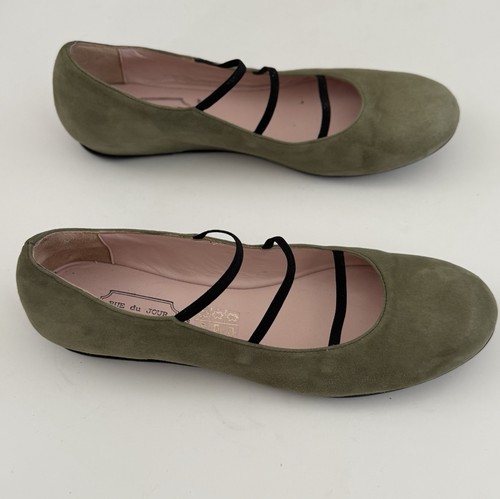 $485 Rue Du Jour Paris Green Suede Cancun Mary Jane Flats Size 38.5/7.5 US Italy - Picture 3 of 8