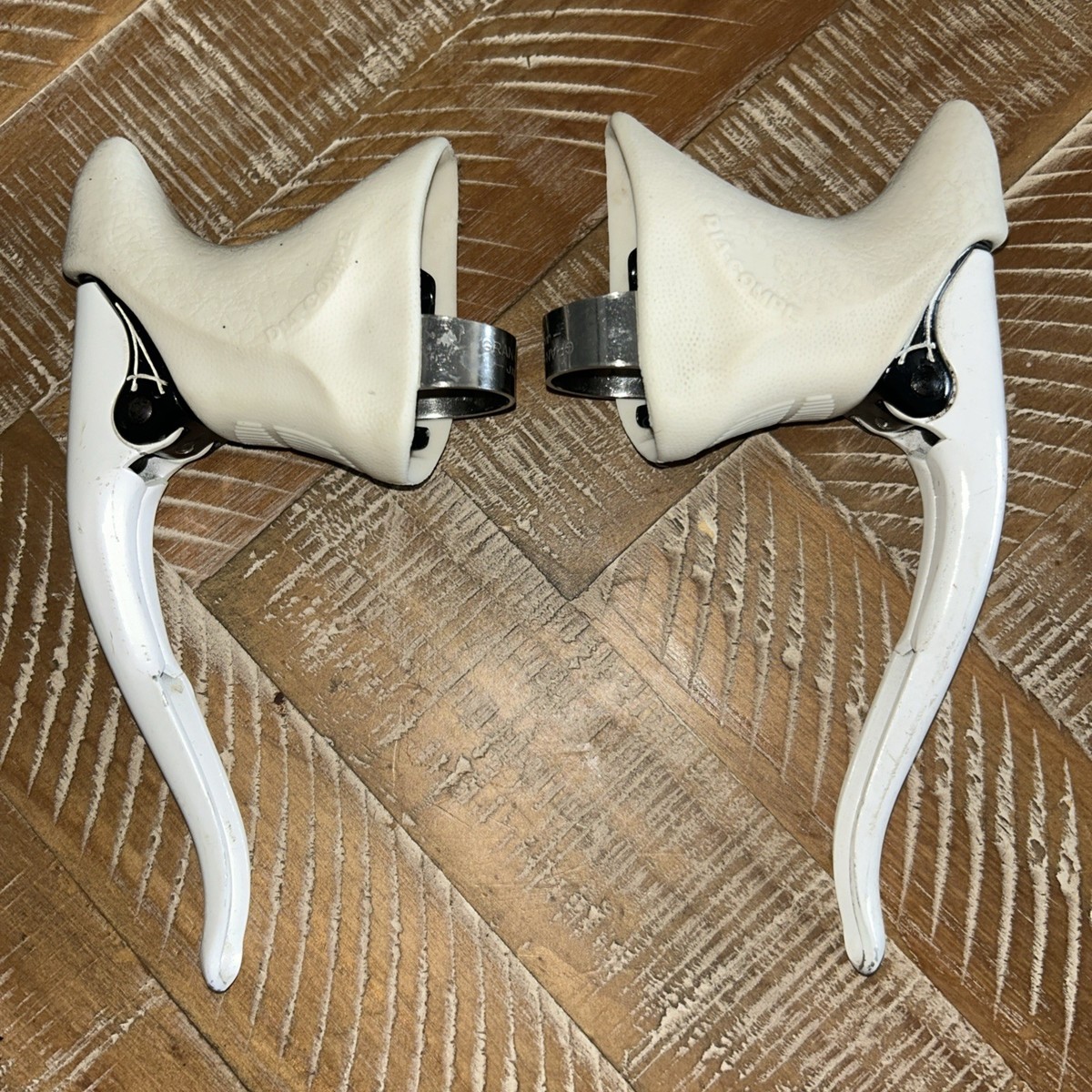 Leviers De Frein Vintage DIA-COMPE AERO GRAN COMPE – Blanc, Câble Caché, Très Bon état