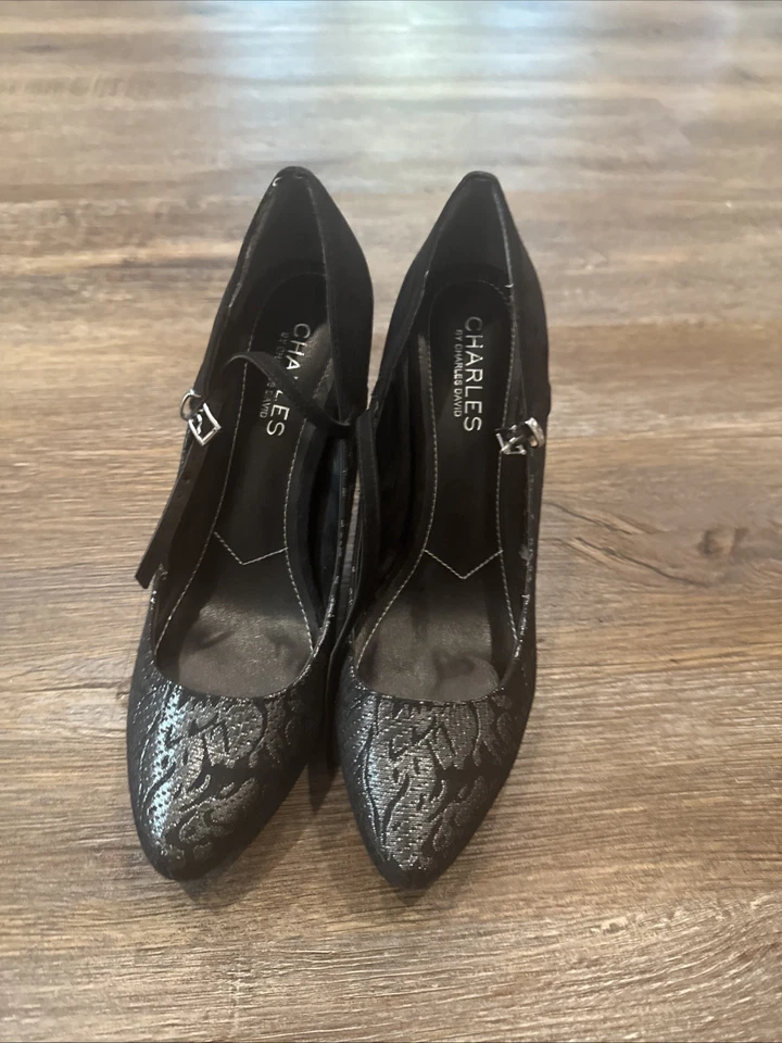 tacones charles by charles david Foto 3 de 4