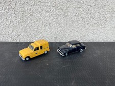 Lot de 2 voitures miniatures de collection - Renault 4L La Poste & Simca Aronde